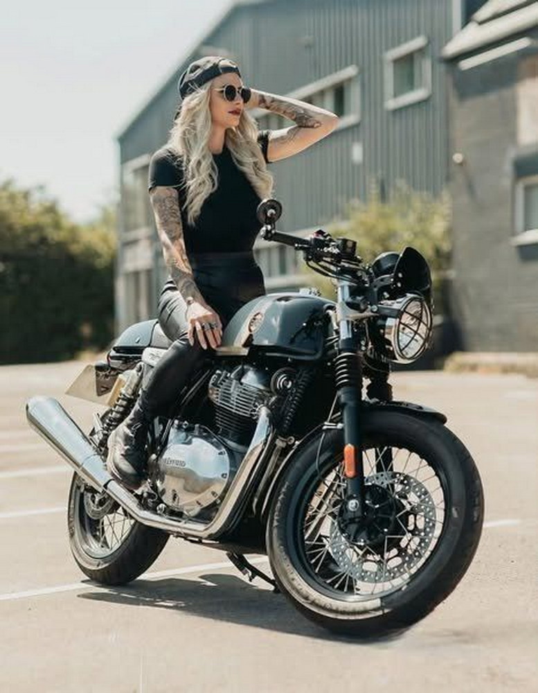 Ukázka stylu focení Royal Enfield Promoteam 1
