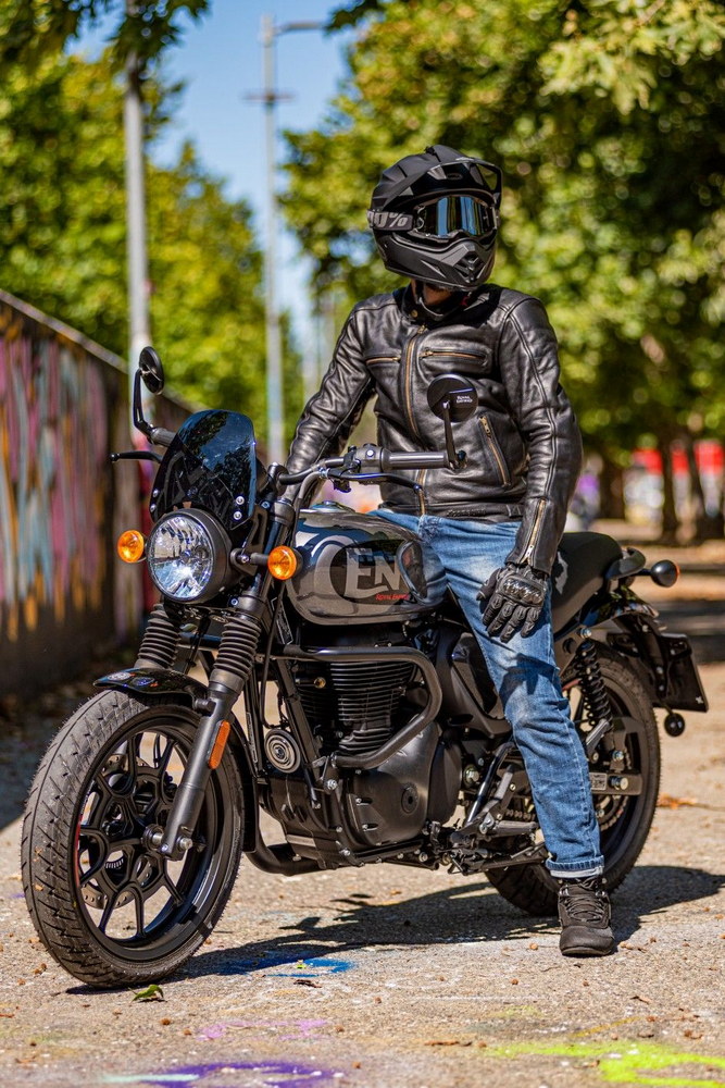 Ukázka stylu focení Royal Enfield Promoteam 3